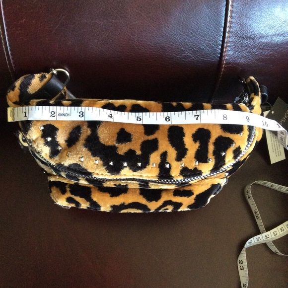 A NEW TOPSHOP Leopard Print Fanny Bag - Picture 3 of 8
